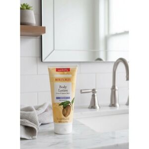 Burts Bees Body Lotion Dry Skin Cocoa Cupuacu Butter 6 oz Up to 24 Hour Moisture